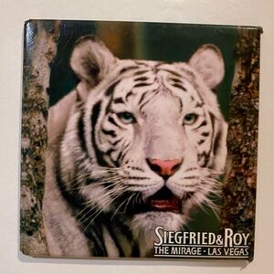 Siegfried and Roy Las Vegas Show Vintage Tiger Magnet